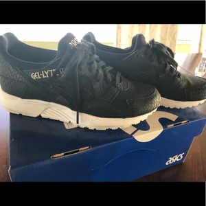 Womens Asics Gel Lyte V sz 7